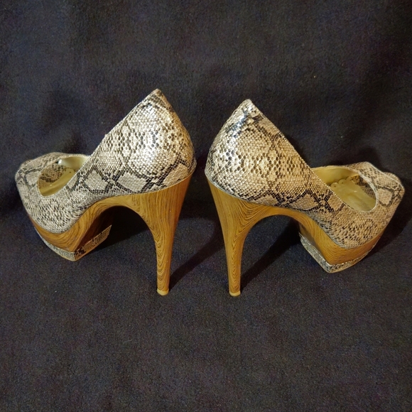 Lulu Townsend Snakeskin Pattern Peep Toe Platform Heels - Size 6.5 - Picture 6 of 7